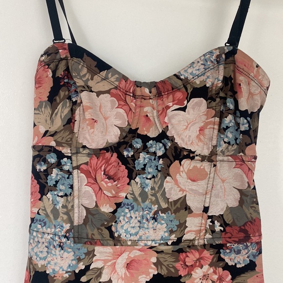 Aritzia Talula Corset Dress - Picture 2 of 4